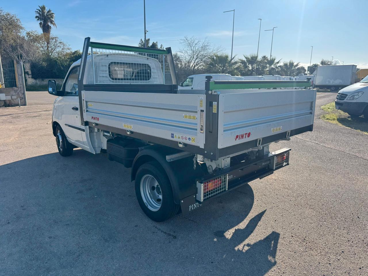 PIAGGIO PORTER NP6 GPL SHORT RANGE GEMELLATO RIBALTABILE TRILATERALE