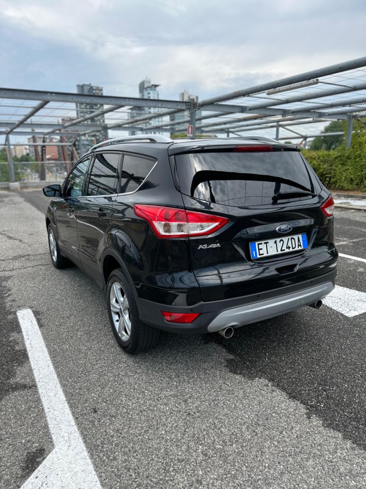 Ford Kuga 2.0 TDCI 140 CV 2WD Titanium