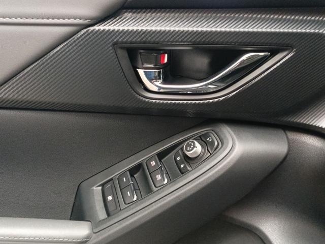 SUBARU Crosstrek 2.0i e-Boxer MHEV CVT Lineartronic Premium