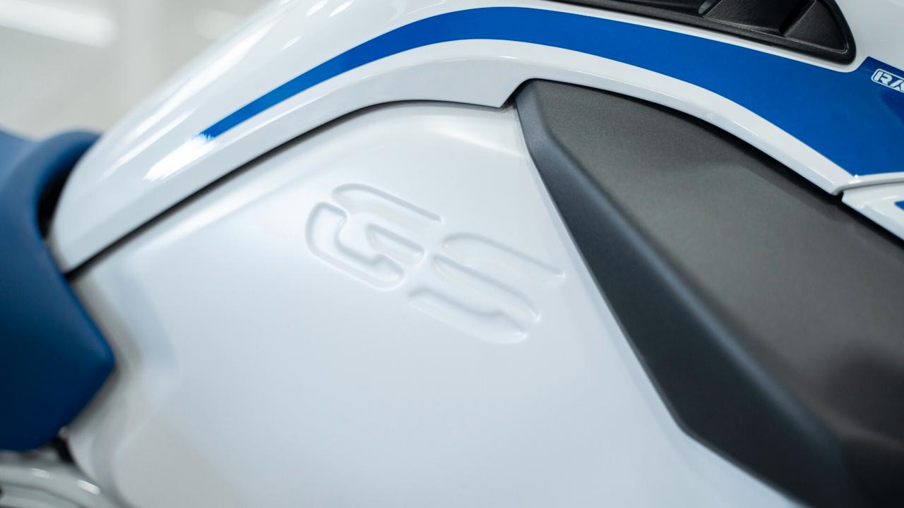 BMW R 1250 GS ADVENTURE RALLYE PACK LUCI AKRAPOVIC CRUISE RISCALDAMENTO MANOPOLE + BORSE RIGIDE
