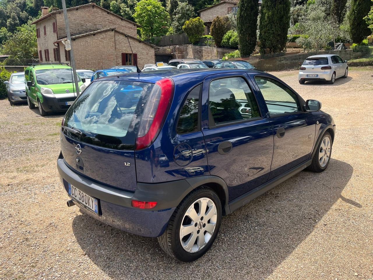 Opel Corsa 1.2i 16V cat 5 porte 'Njoy