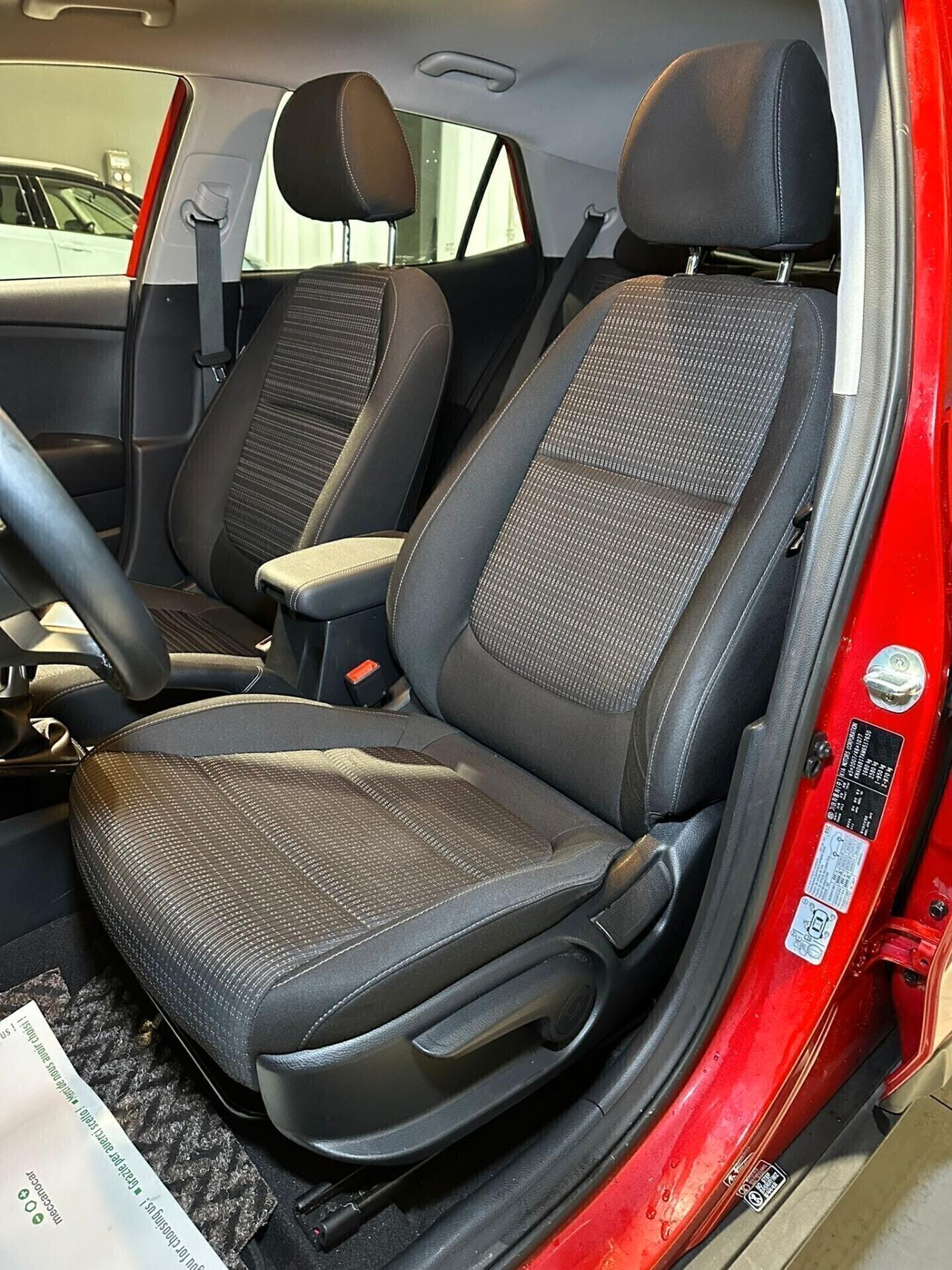 Kia Stonic 1.0 T-GDi 100 CV MHEV iMT Style