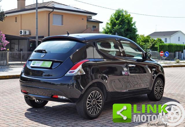 LANCIA Ypsilon 1.2 69 CV 5 porte GPL Ecochic Black
