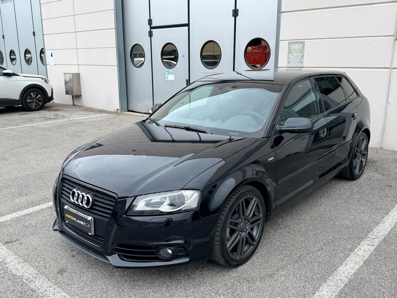 Audi A3 SPB 2.0 TDI 170 CV S-LINE Black edition