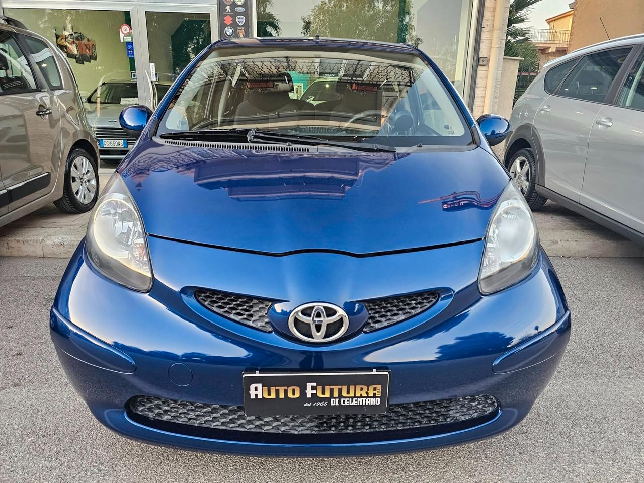 TOYOTA AYGO 1.0 60CV SOL AUTOMATIK