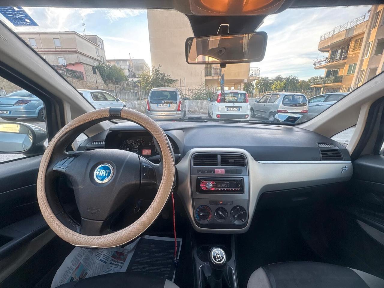 Fiat Grande Punto 1.3 MJT 75 CV 5 porte Dynamic