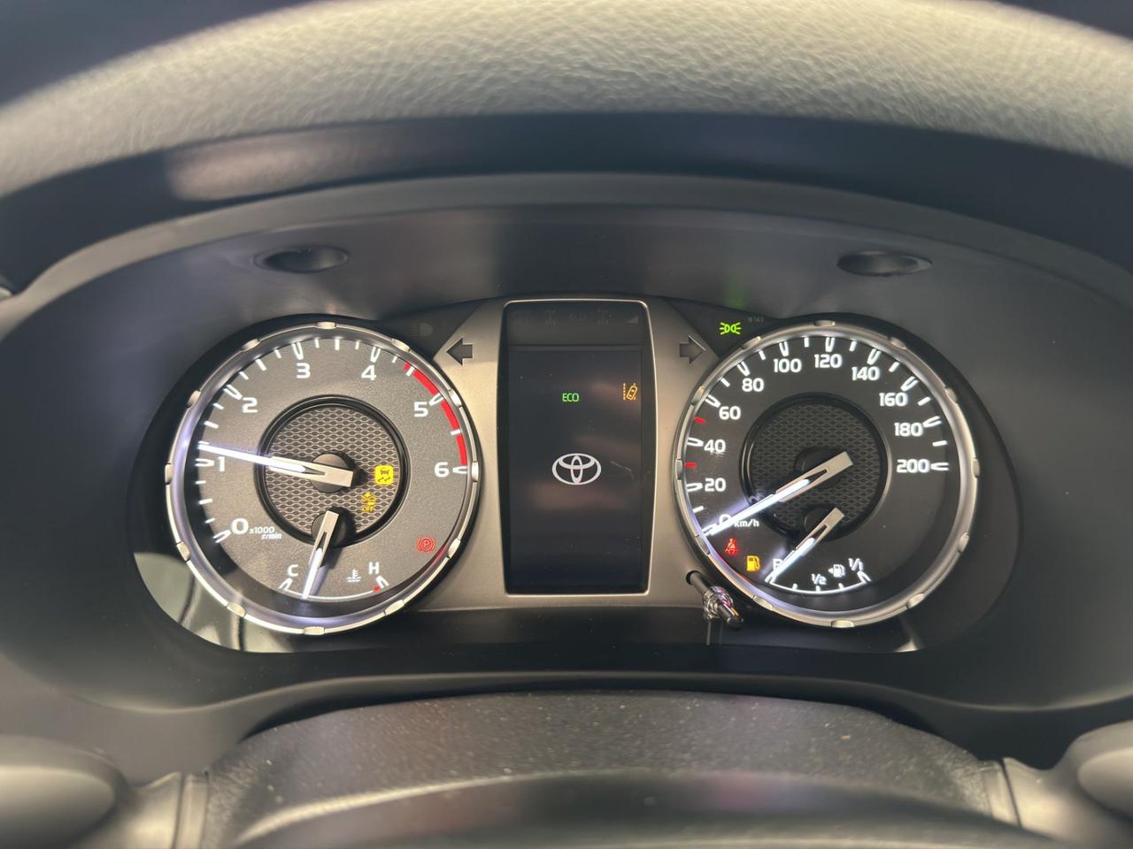 Toyota Hilux - MY25 Double Cab Comfort 2.8D 204
