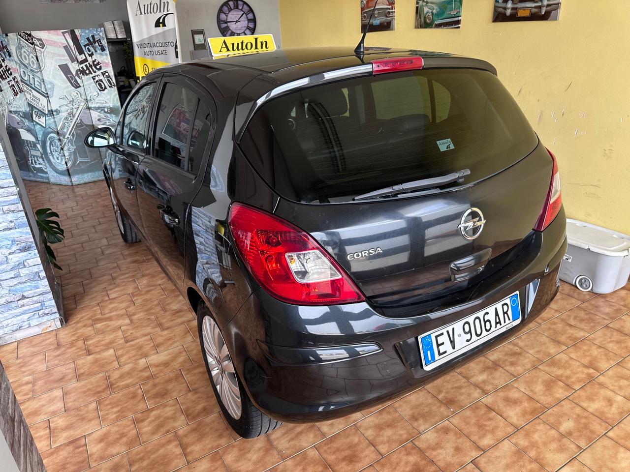Opel Corsa 1.2benz. 65.000km