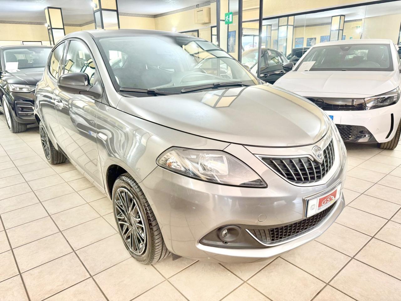 Lancia Ypsilon 1.0 FireFly 5 porte S&S Hybrid Gold