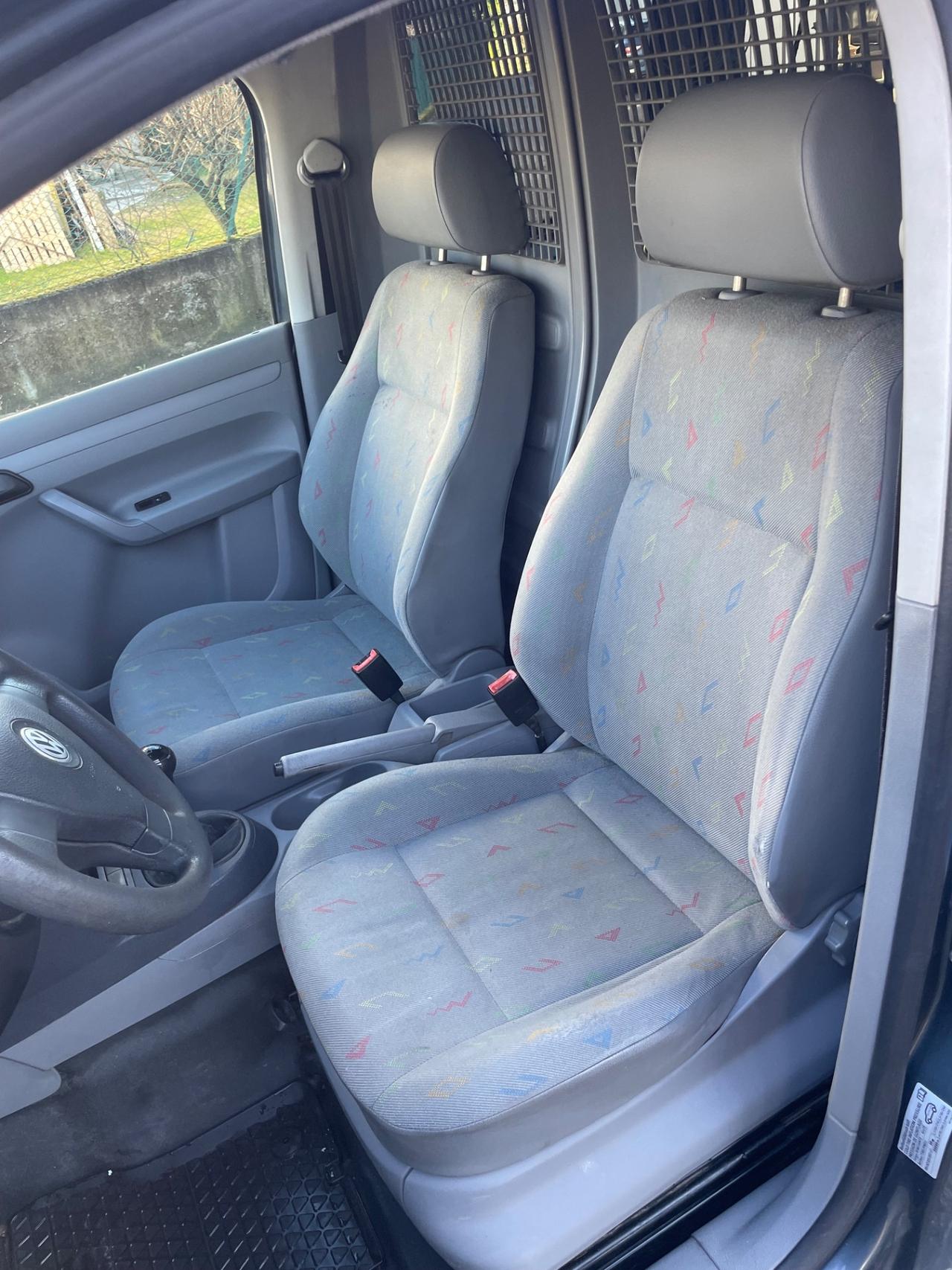 Volkswagen Caddy 2.0 Ecofuel 4p. Van Vetrato