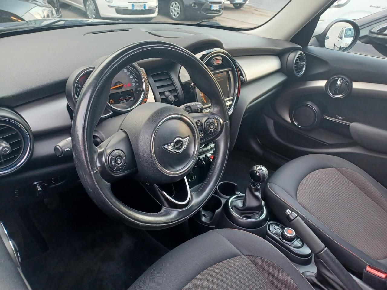 Mini 1.2 Benzina 5 porte Tetto PDC 2015