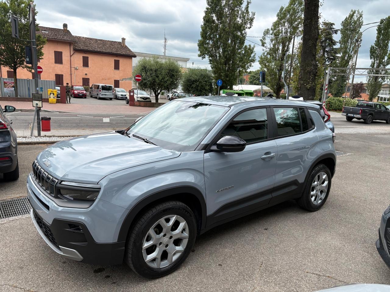 Jeep Avenger Altitude 1.2 bz 100cv - 04/2025