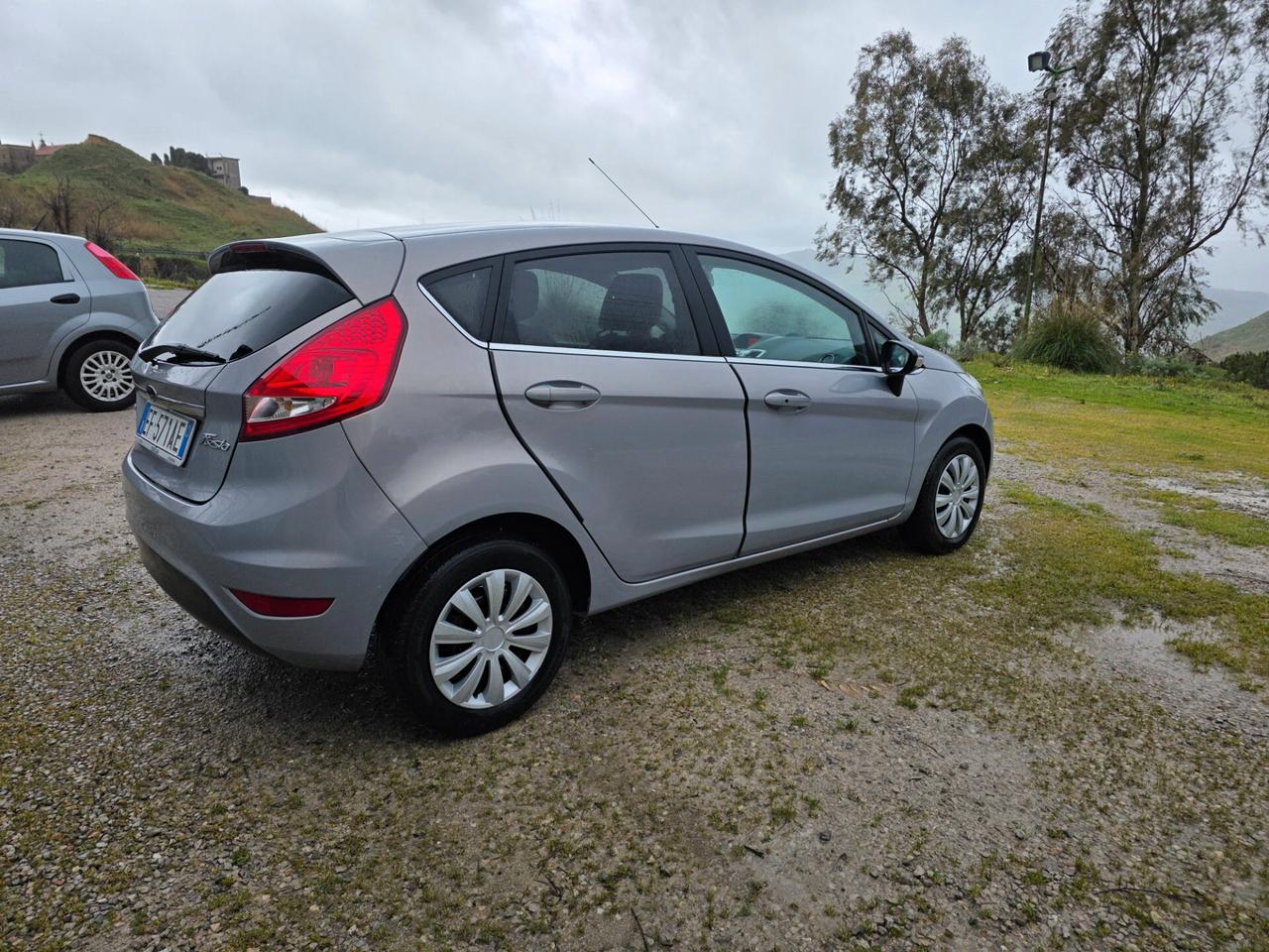 Ford Fiesta 1.4 TDCi 70CV 5 porte Titanium