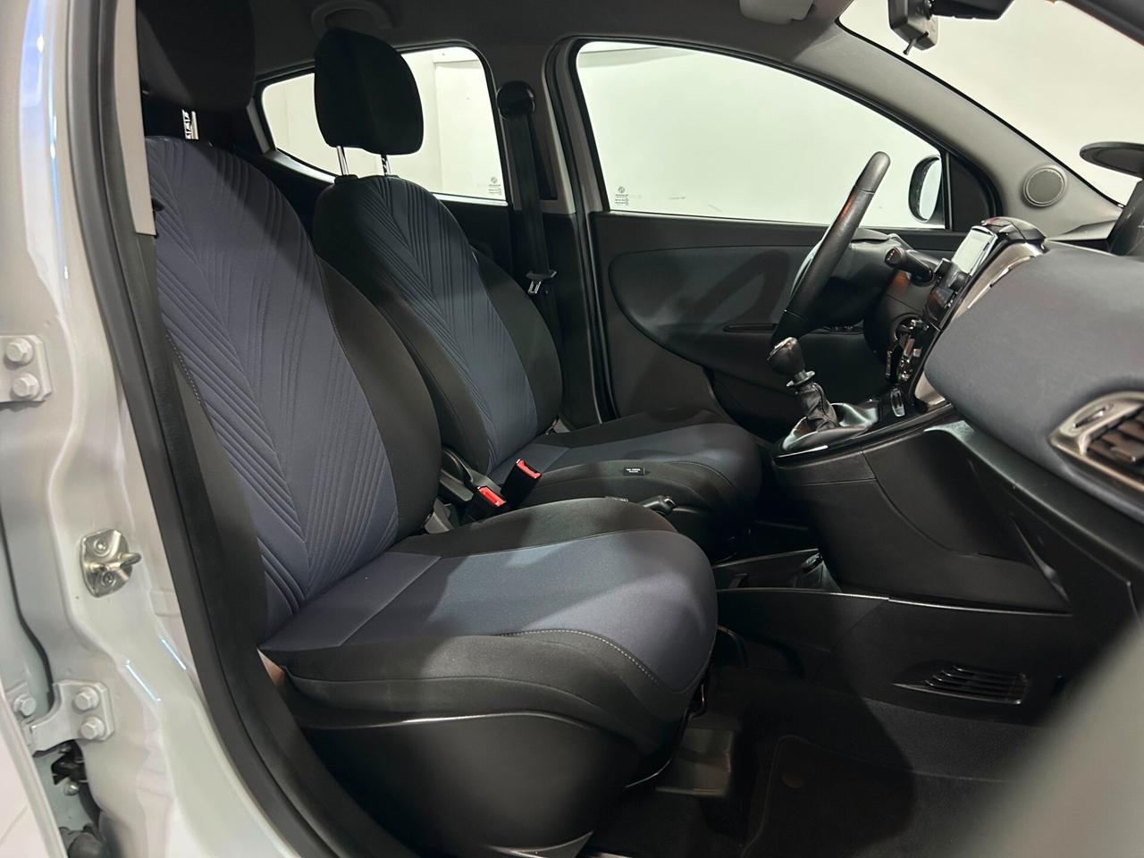Lancia Ypsilon 0.9 TwinAir 5 porte Metano Ecochic Gold