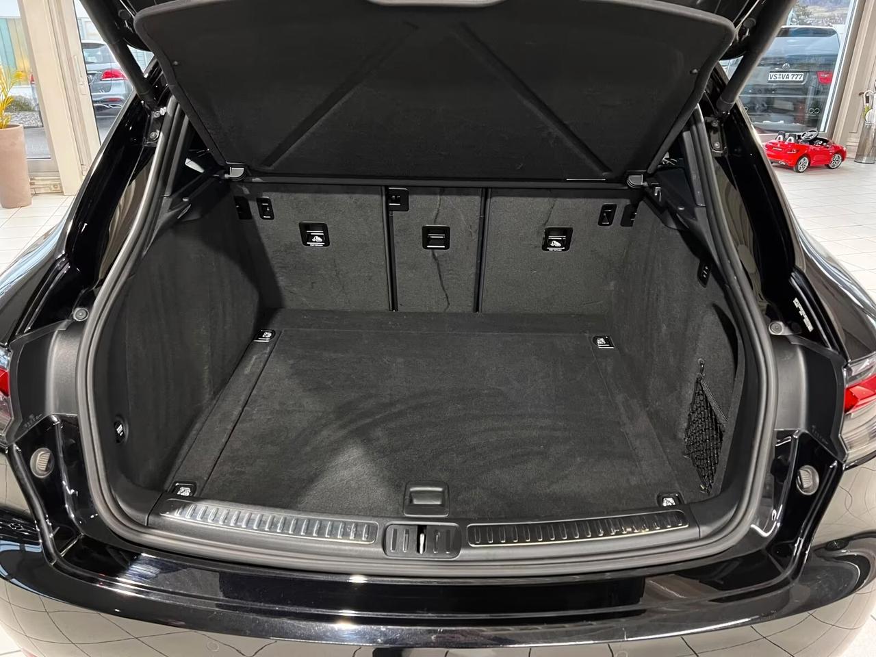Porsche Macan 2.0 TETTO-NAVI-PELLE-TELECAMERA-SERVICE