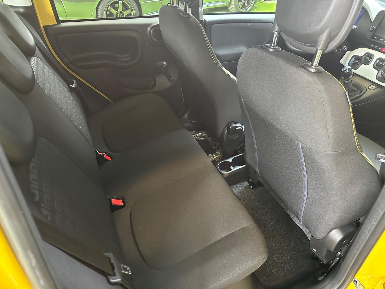 Fiat Panda 1.0 Hybrid 70CV Pandina CROSS KM ZERO 2025