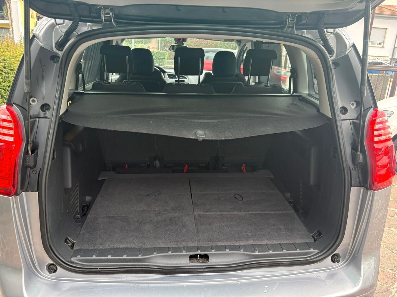 Peugeot 5008 BlueHDi 120 EAT6 S&S Active