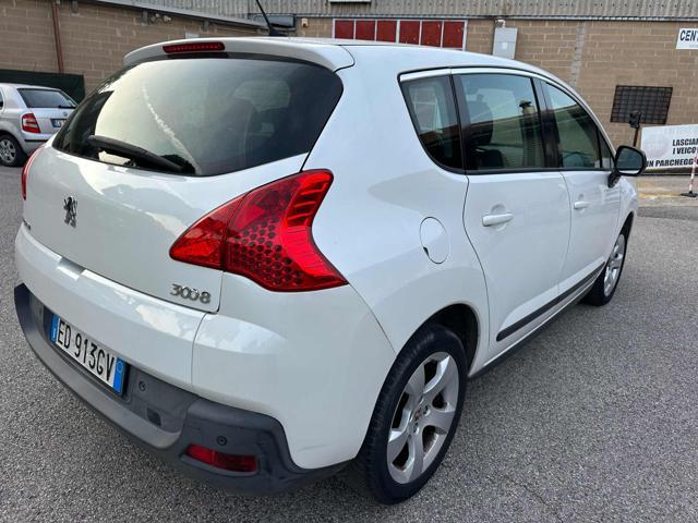 PEUGEOT 3008 1.6 HDi 110CV cambio robotizzato Business Stupenda