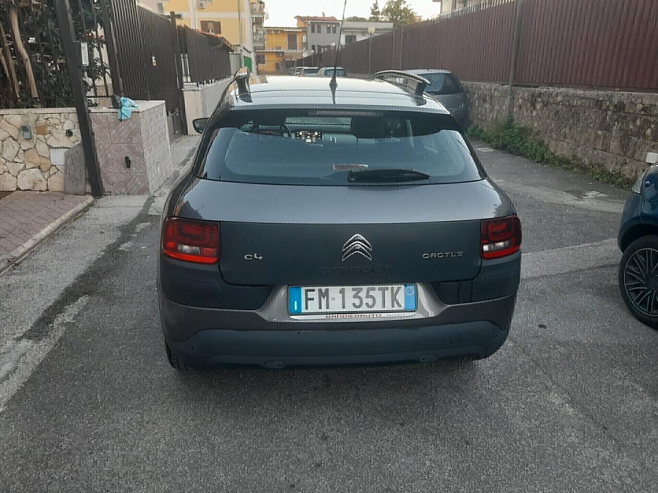 Citroen C4 Cactus PureTech 82 Shine