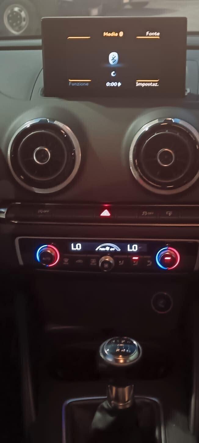 Audi A3 SPB 30 TDI Business Advanced