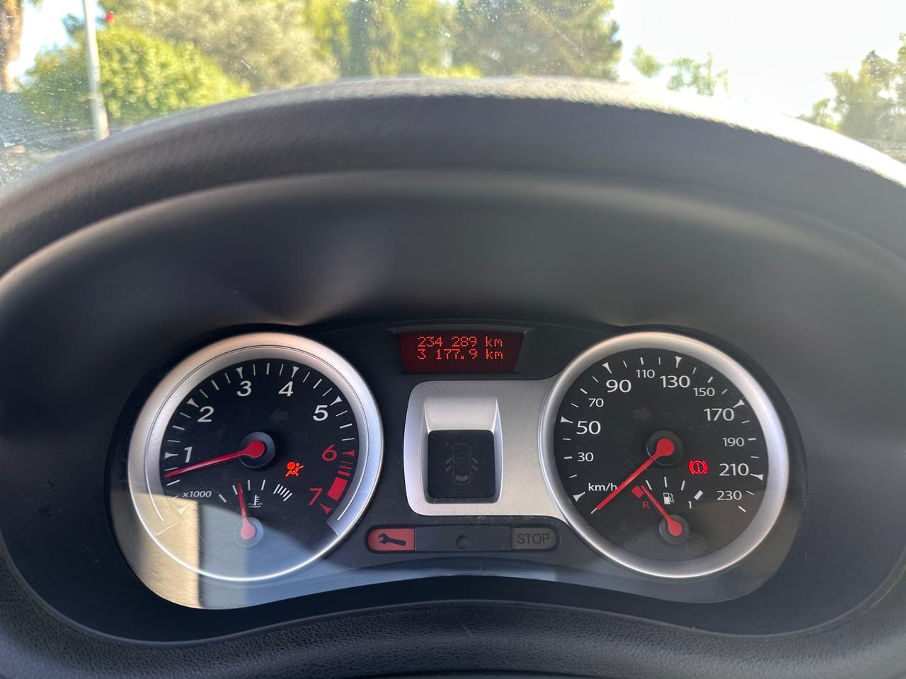 Renault Clio 1.2 16V 5 porte GPL Confort-2010