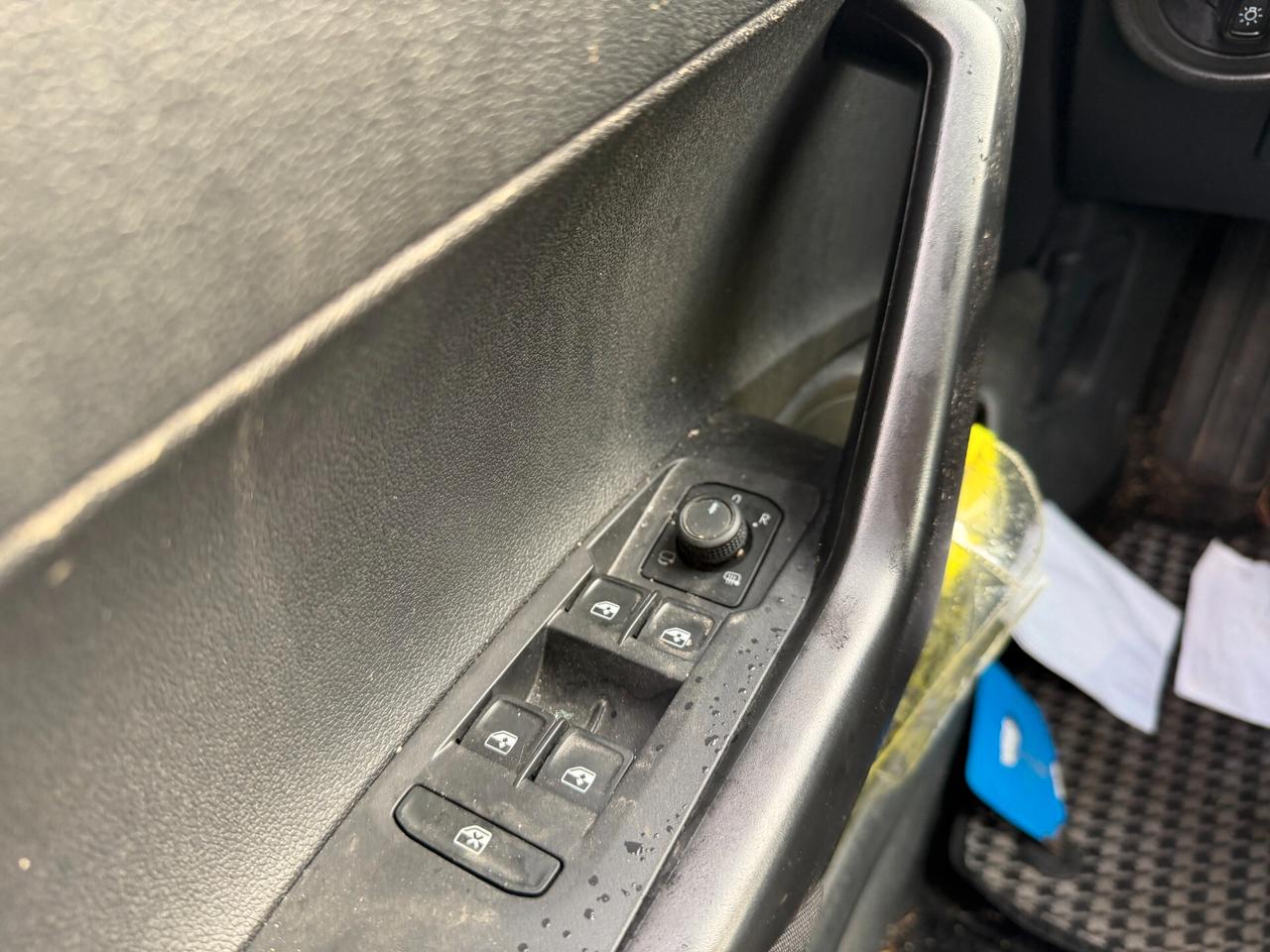 VOLKSWAGEN POLO 2022 1.0 BENZINA 80 CV *SINISTRATA