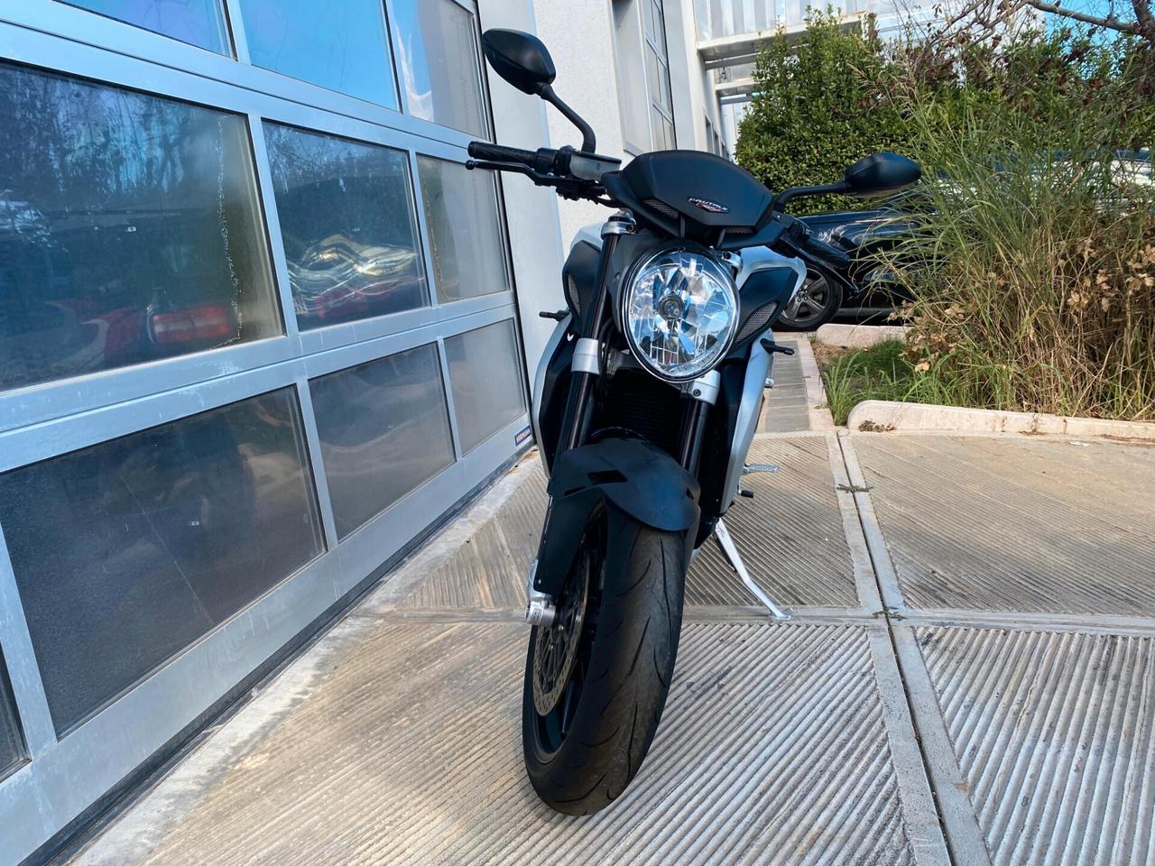 Mv Agusta Brutale 800