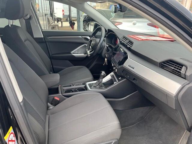 Audi Q3 35 TDI S tronic Business Advanced