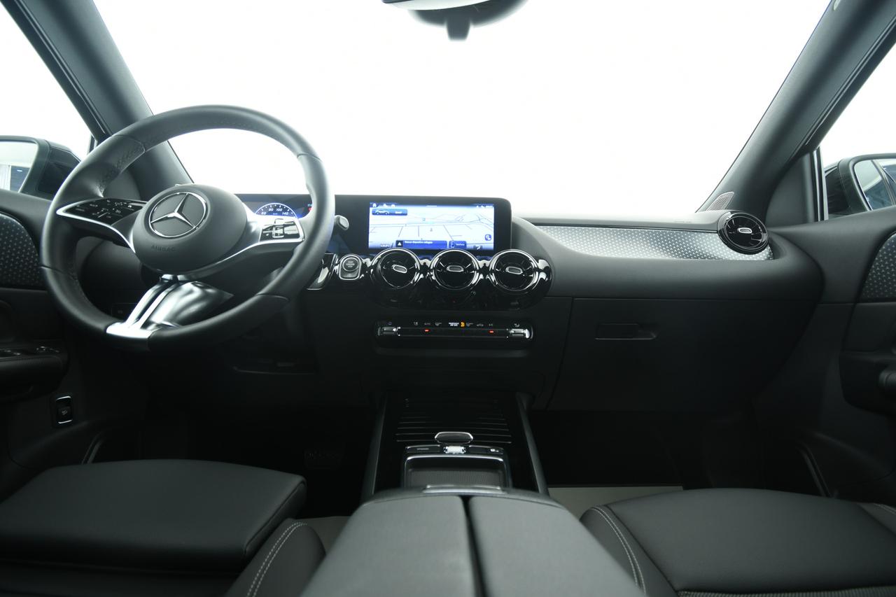 Mercedes-Benz GLA 180 d Advanced auto NEOPATENTATI+CAMERA+LED