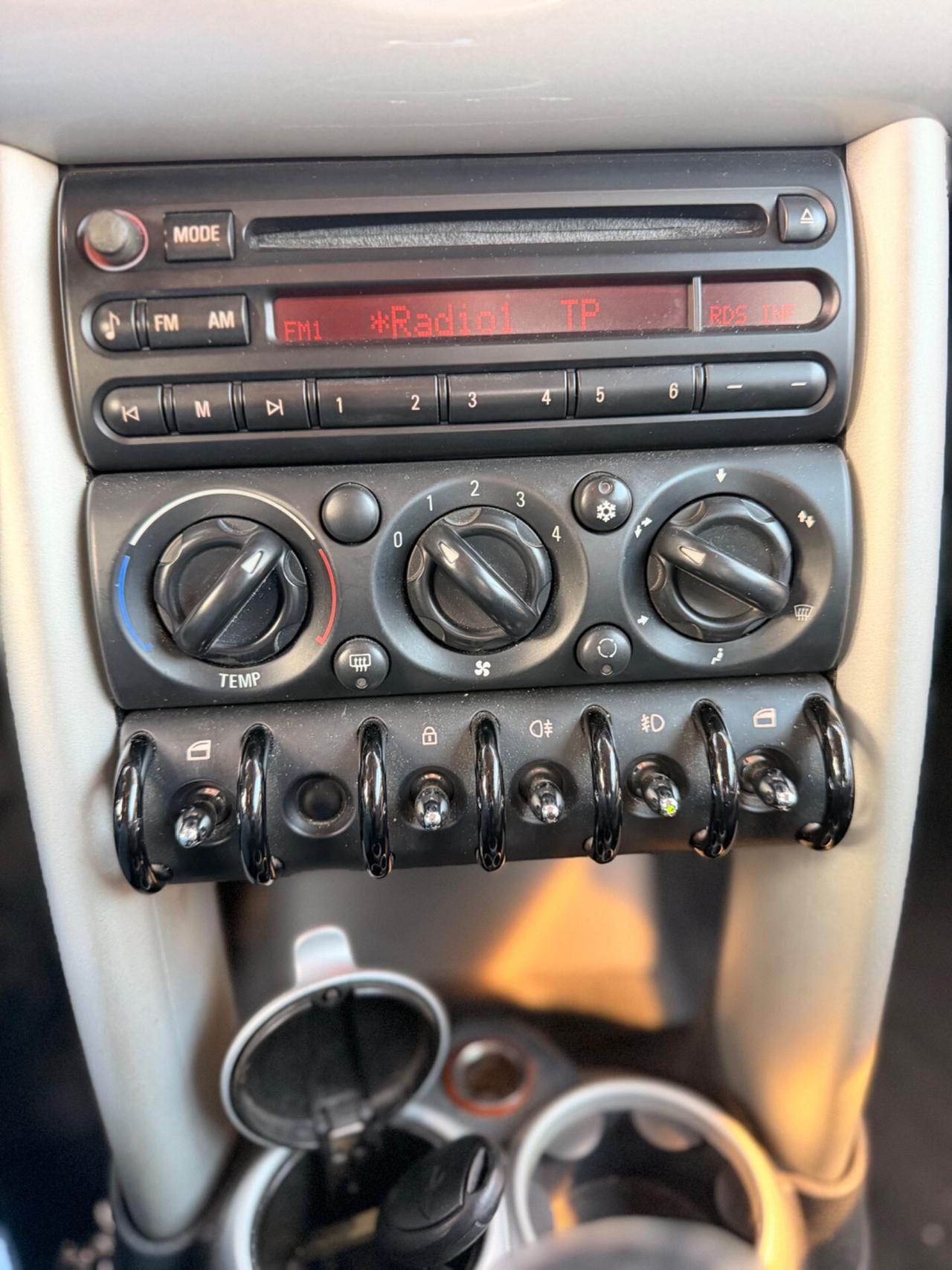 Mini 1.6 16V One neopatentati km177mila