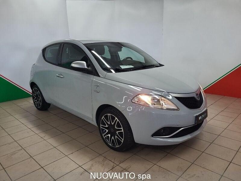 Lancia Ypsilon 1.2 69 CV 5 porte Mya