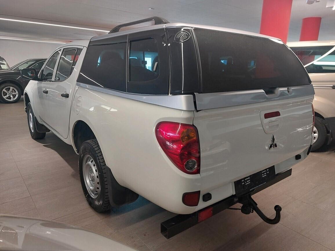 Mitsubishi L200 2.5 DI-D 4x4 Double Cab gancio Hardtop