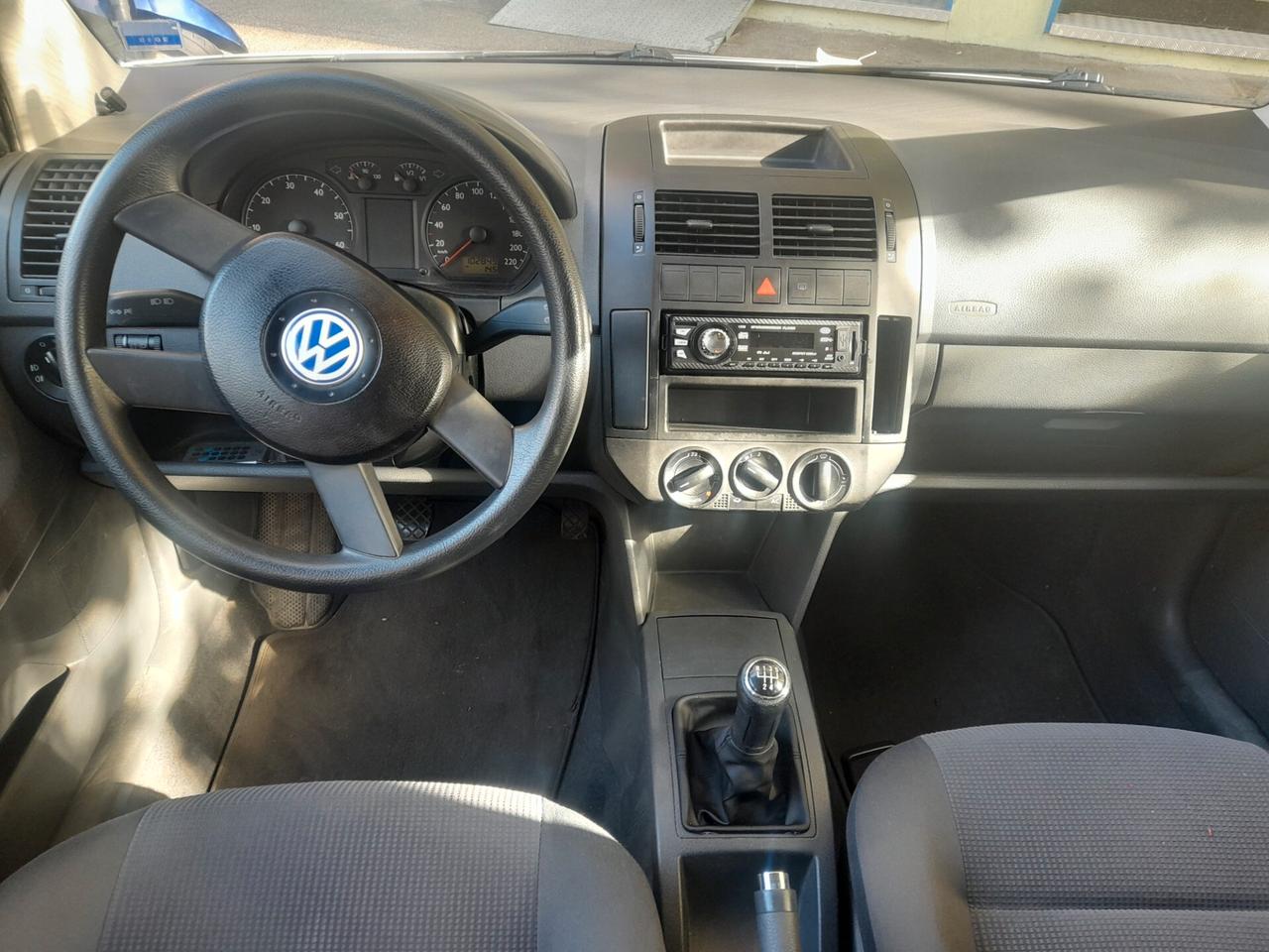 Volkswagen polo 1.4 55KW75CV confortiline benzina euro4 neopatentati