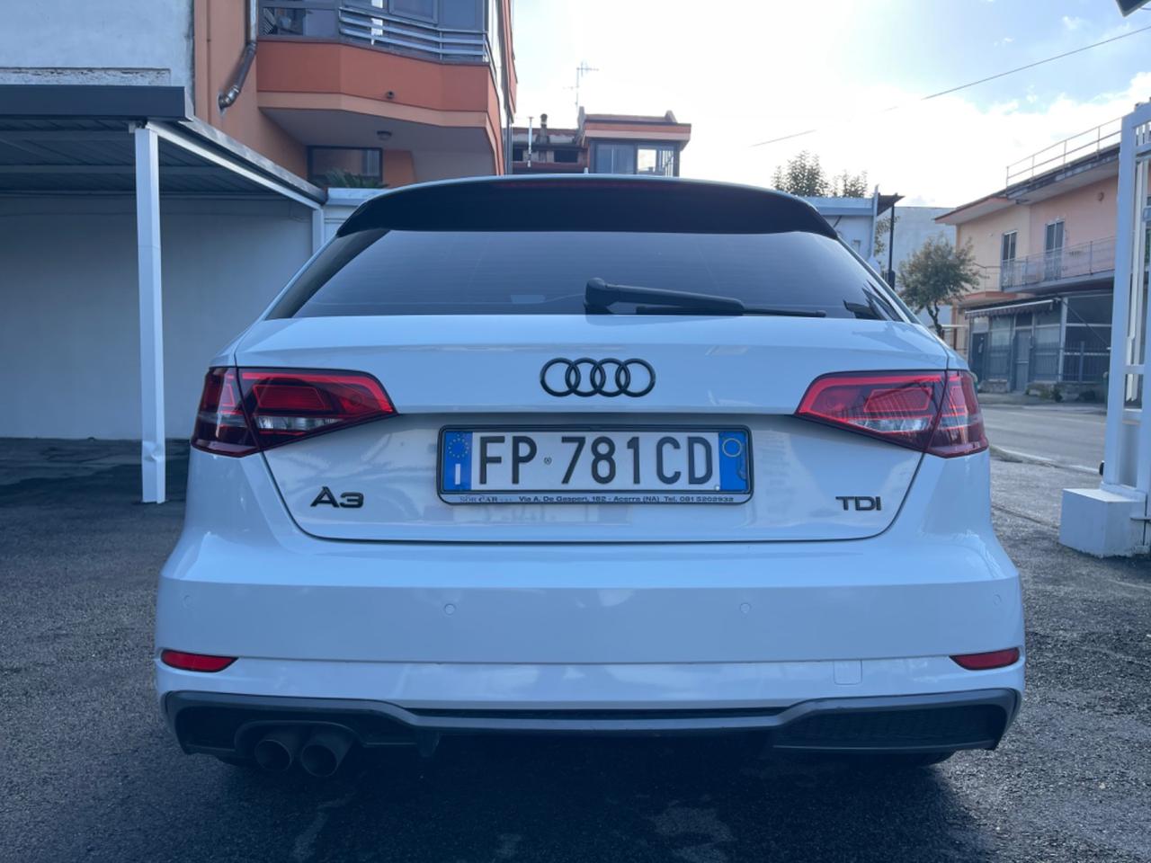 Audi A3 SPB 2.0 TDI S tronic Sport (IDENTITY BLACK)