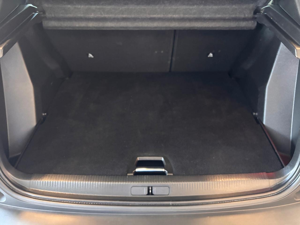Peugeot 2008 1.5 BlueHDi 130 S&S EAT8 GT