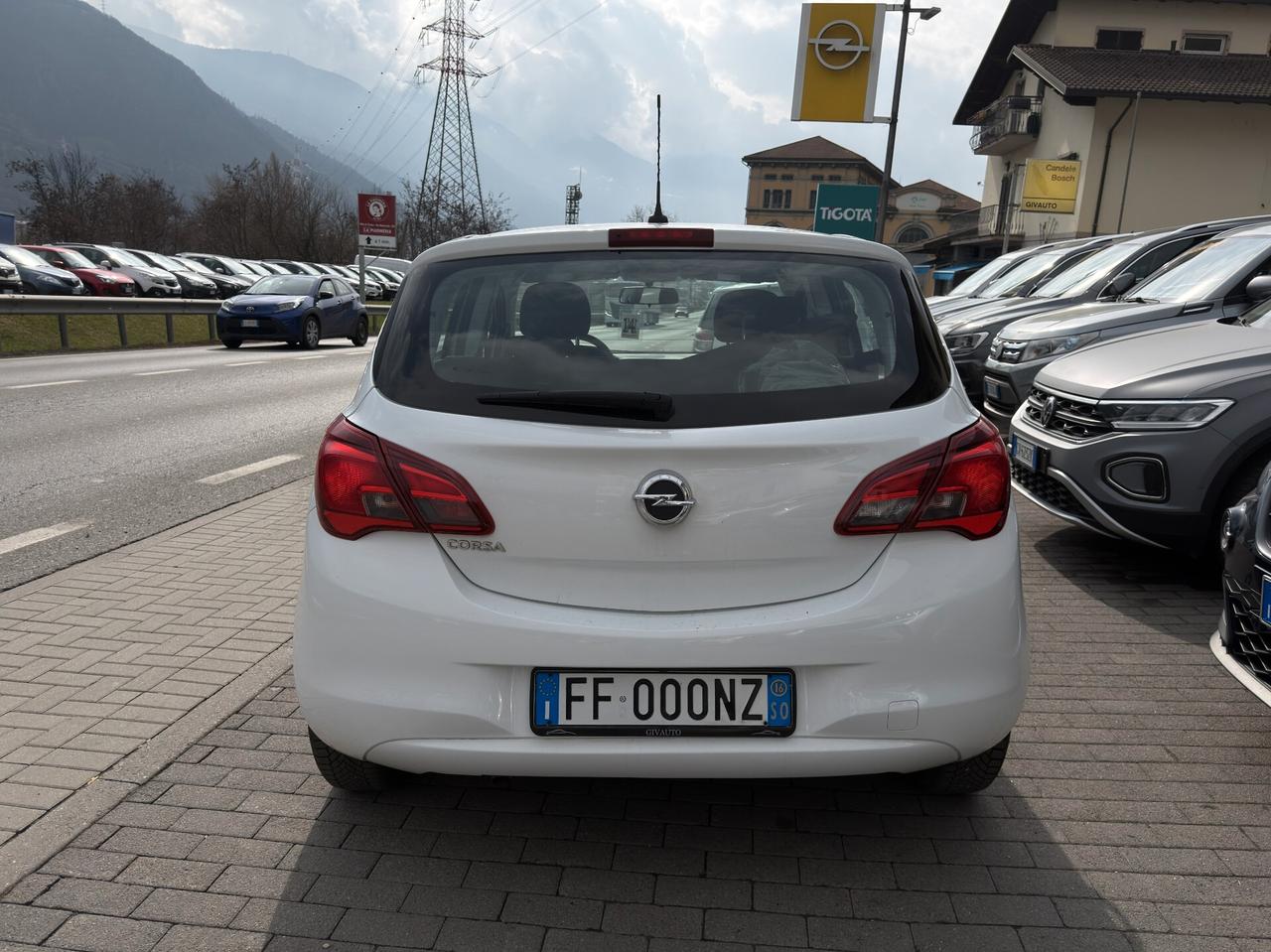 OPEL CORSA 1.4cc 90Cv Benzina Manuale Gancio Traino