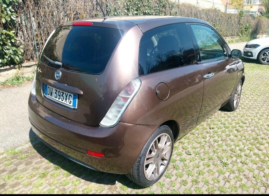 Lancia Ypsilon 1.2 Versus