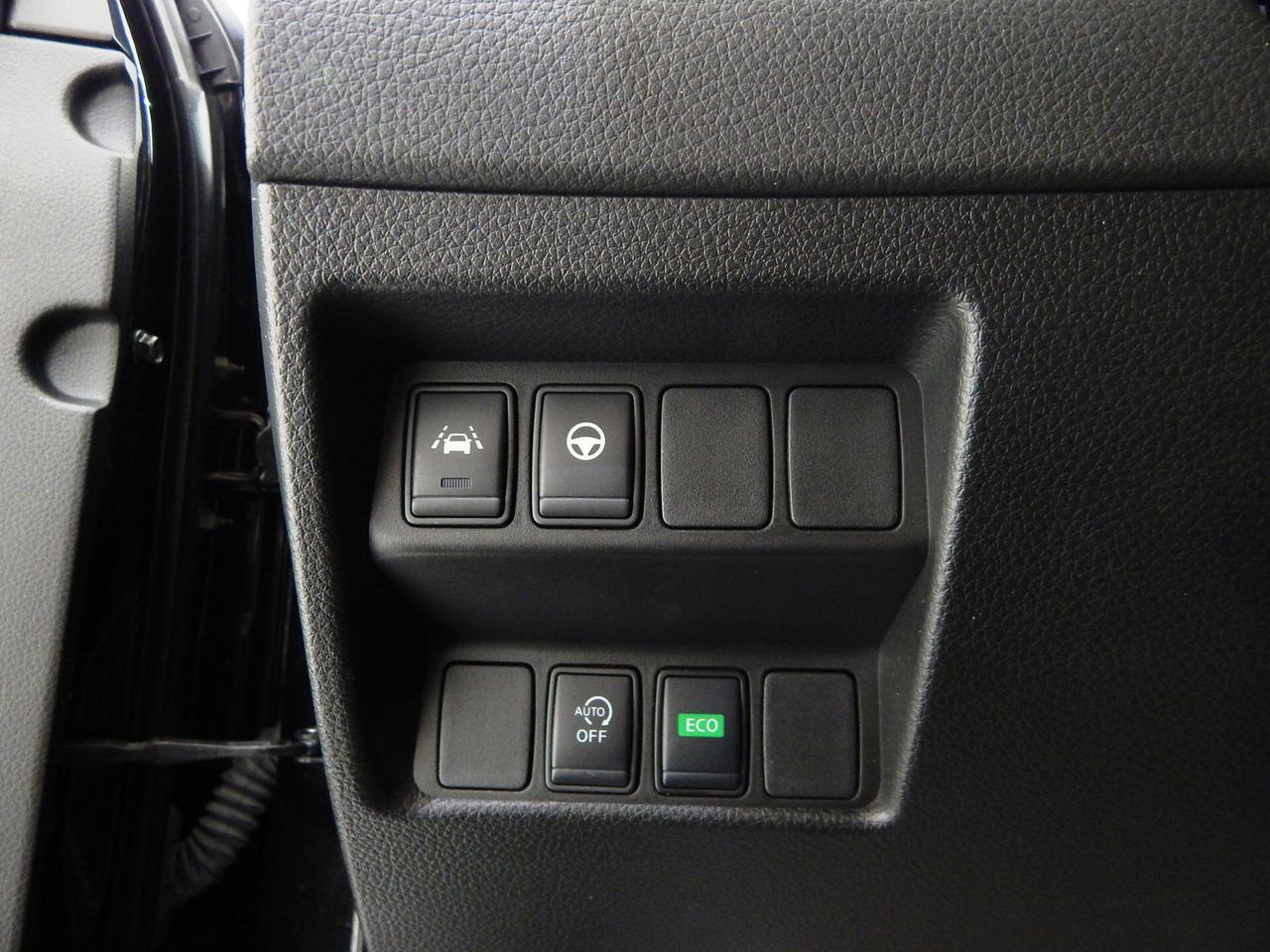 Nissan Qashqai 1.5 dci Tekna 115cv dct TETTO-NAVI-PELLE-RADAR-LED