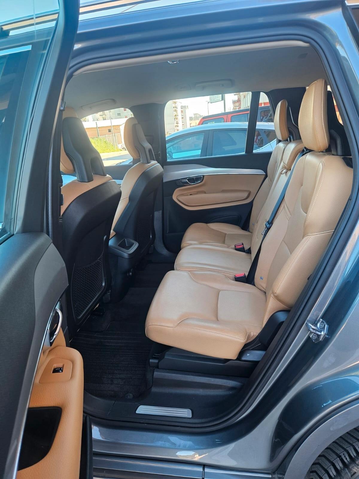 XC90 D5 AWD 7posti Inscription gancio traino elettrico