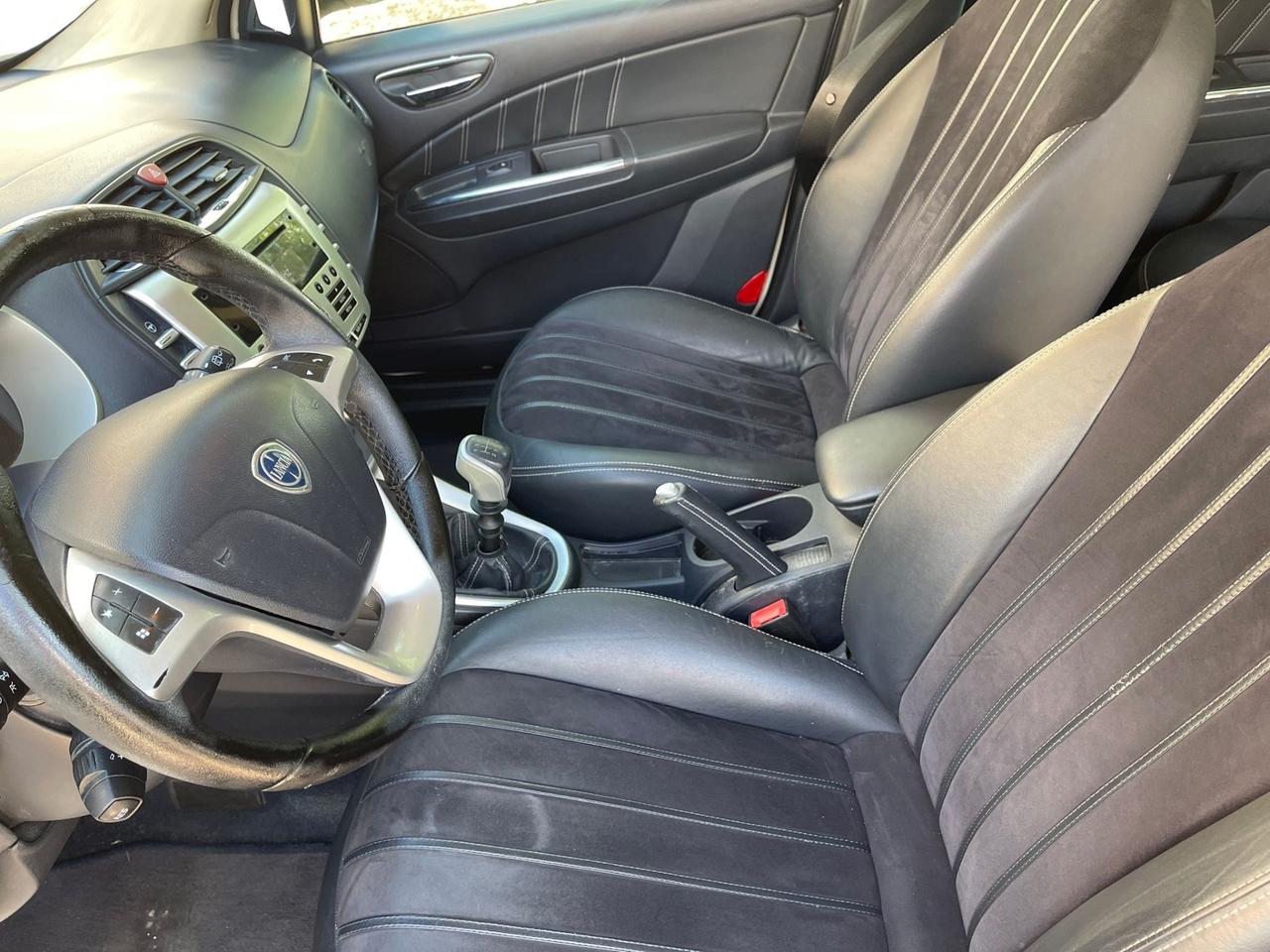 Lancia Delta 1.6 MJT DPF Argento