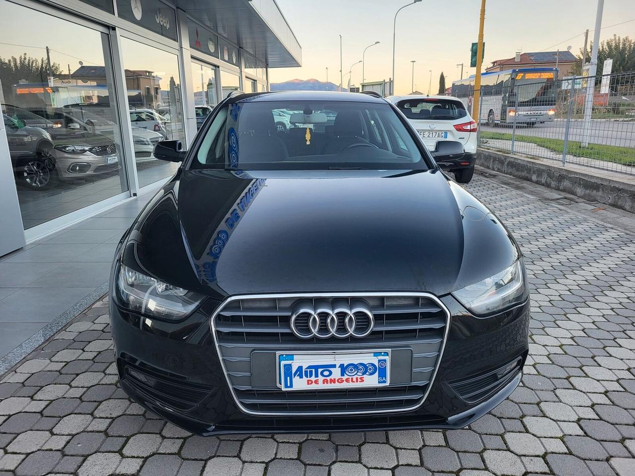 Audi A4 Audi A4 ***RESTYLING*** AVANT 2.0 TDI * CAMBIO MANUALE *