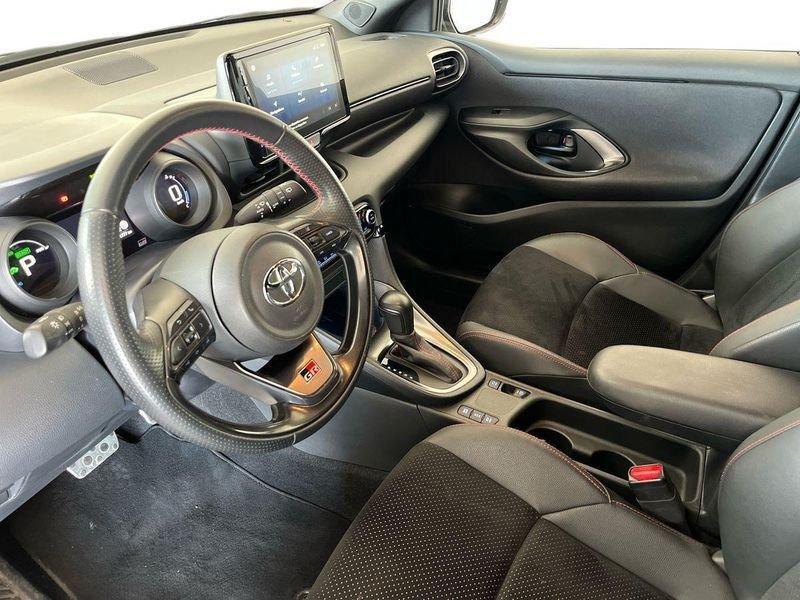 Toyota Yaris Yaris 1.5h GR Sport autocarro