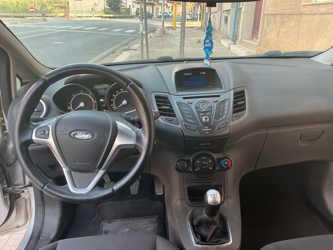 Ford Fiesta 1.5 TDCi 75CV 5 porte Titanium