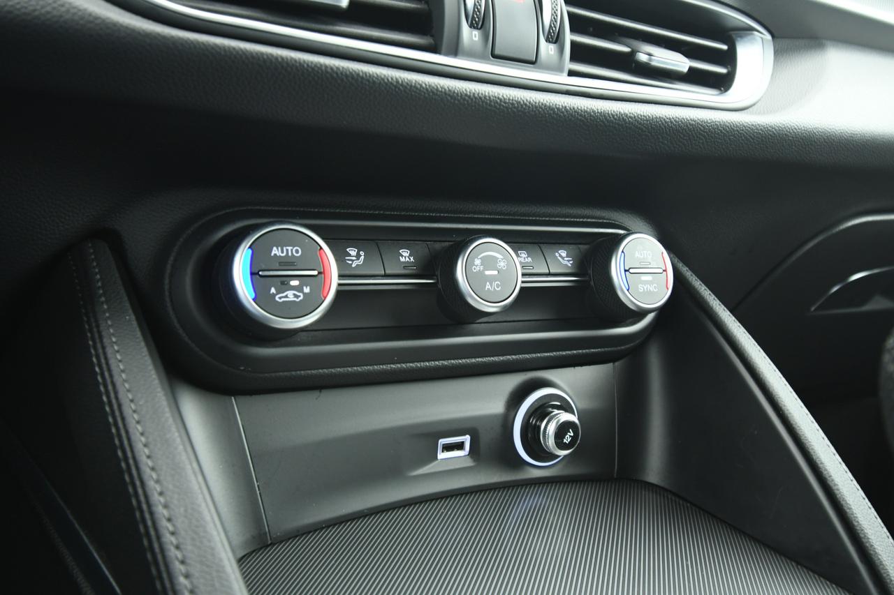 ALFA ROMEO Stelvio 2.2 t Sprint Q4 190cv auto ACC+CAMERA+C19"