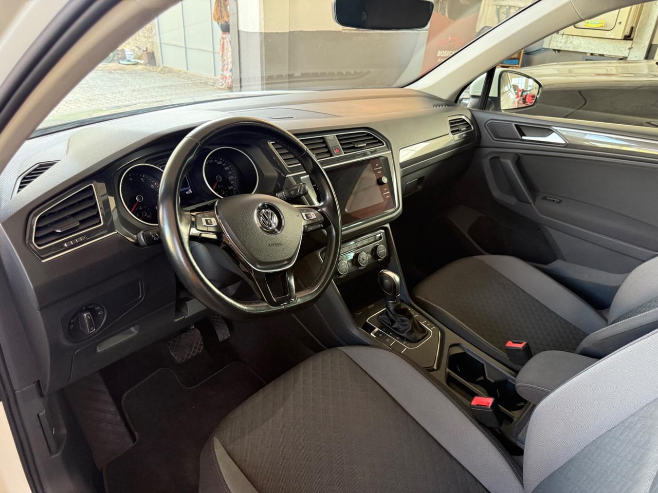 Volkswagen Tiguan 1.5 TSI 150 CV DSG Advanced R-Line GOMME NUOVE