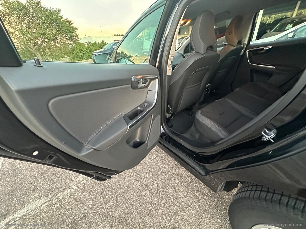 VOLVO XC60 AWD 2.4D Momentum