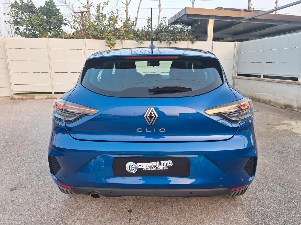 Renault Clio EVOLUTION 1.0 TCe 90cv NAV+RETROCAM. 2025