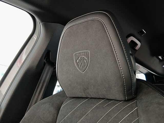 Peugeot 5008 Hybrid 136 e-DCS6 GT 7 posti