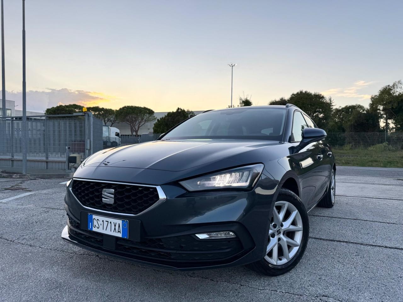 SEAT LEON SportsTourer 2.0 TDI DSG-Led Carplay