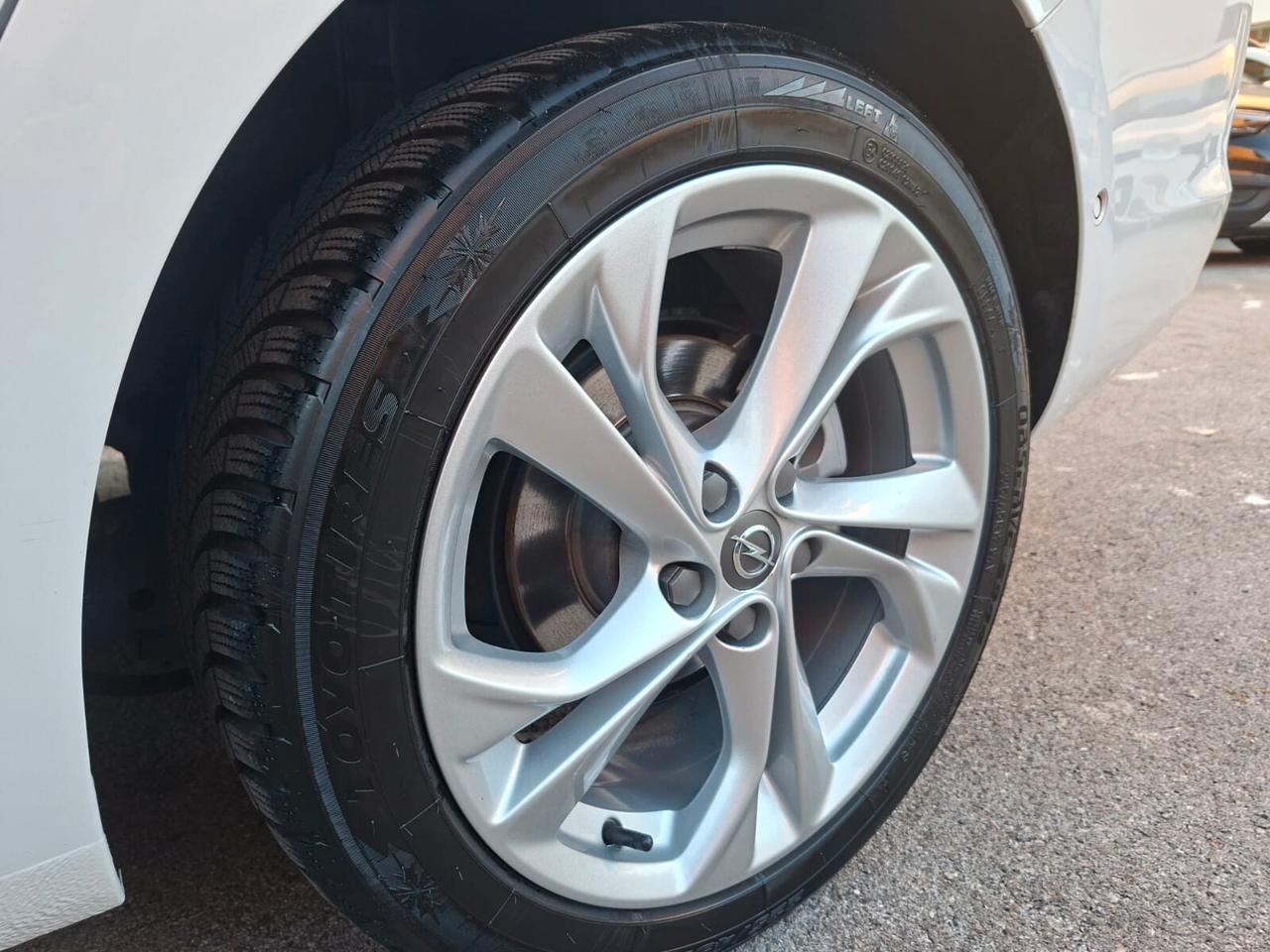 Opel Astra 1.5 CDTI 105 CV Ultimate